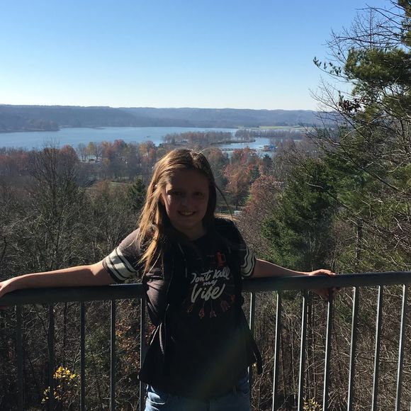 Meet your Posher, Danielle - Picture 1 of 1